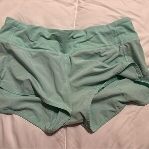 Lululemon, 6, seafoam green